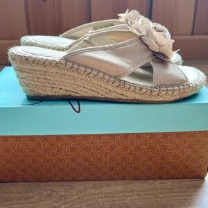 Wedge Slip on with Flower detail
